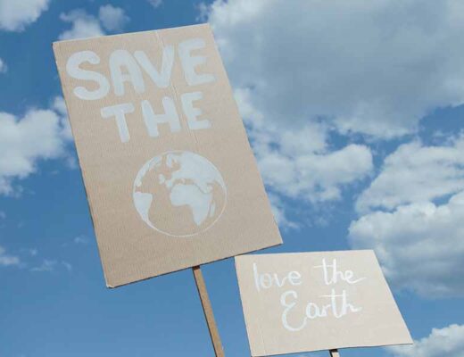 Manifestation pour protéger notre planète en étant éco-responsable.