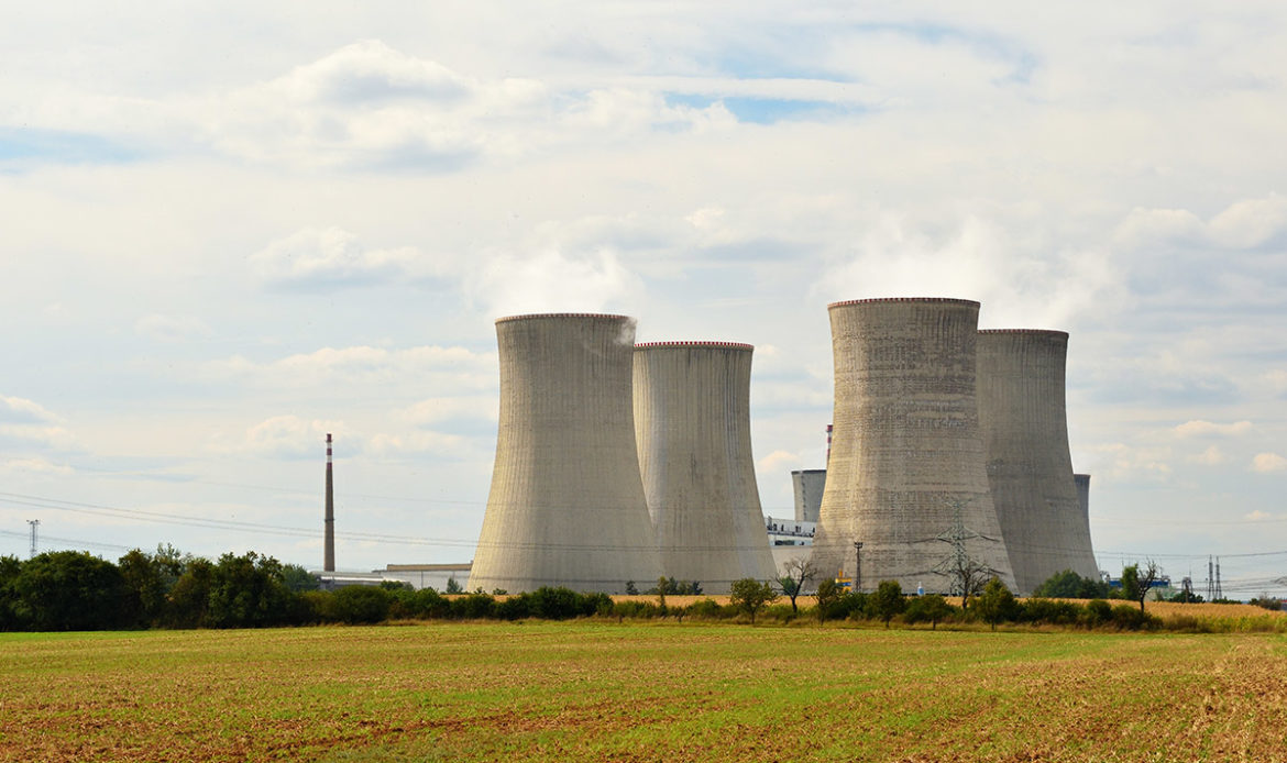 Centrale nucléaire en activité.